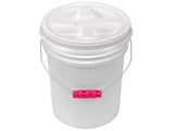 5 Gallon White Bucket with Color Gamma Lid and Ergonomic Grip - TankBarn
